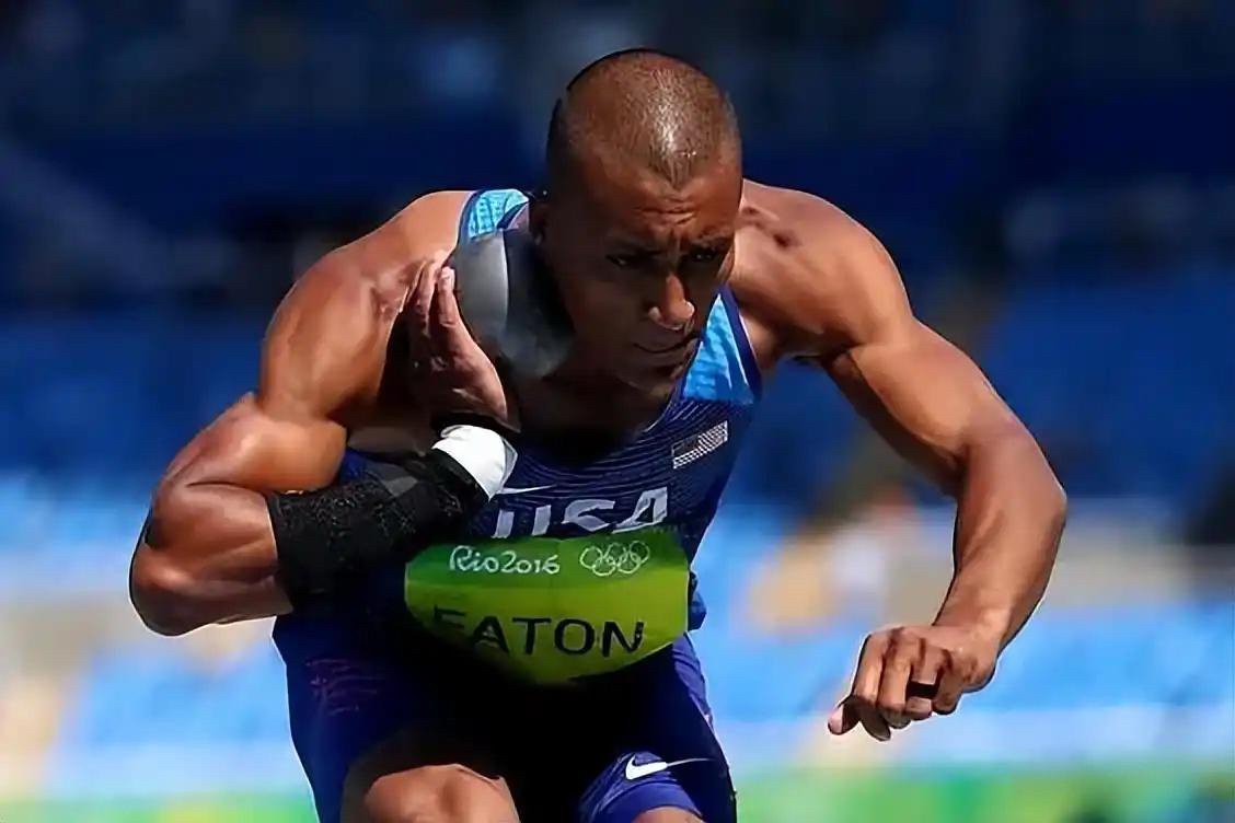 以进攻为主旋转球员不畏艰辛