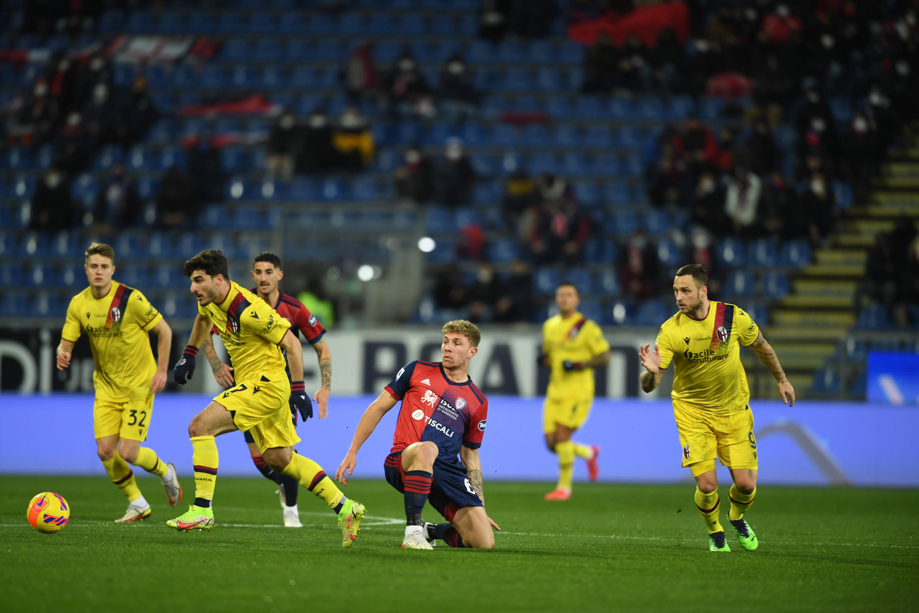 包含佛罗伦萨客场取分,球队保持联赛中游位置的词条 包含佛罗伦萨客场取分,球队保持联赛中游位置的词条