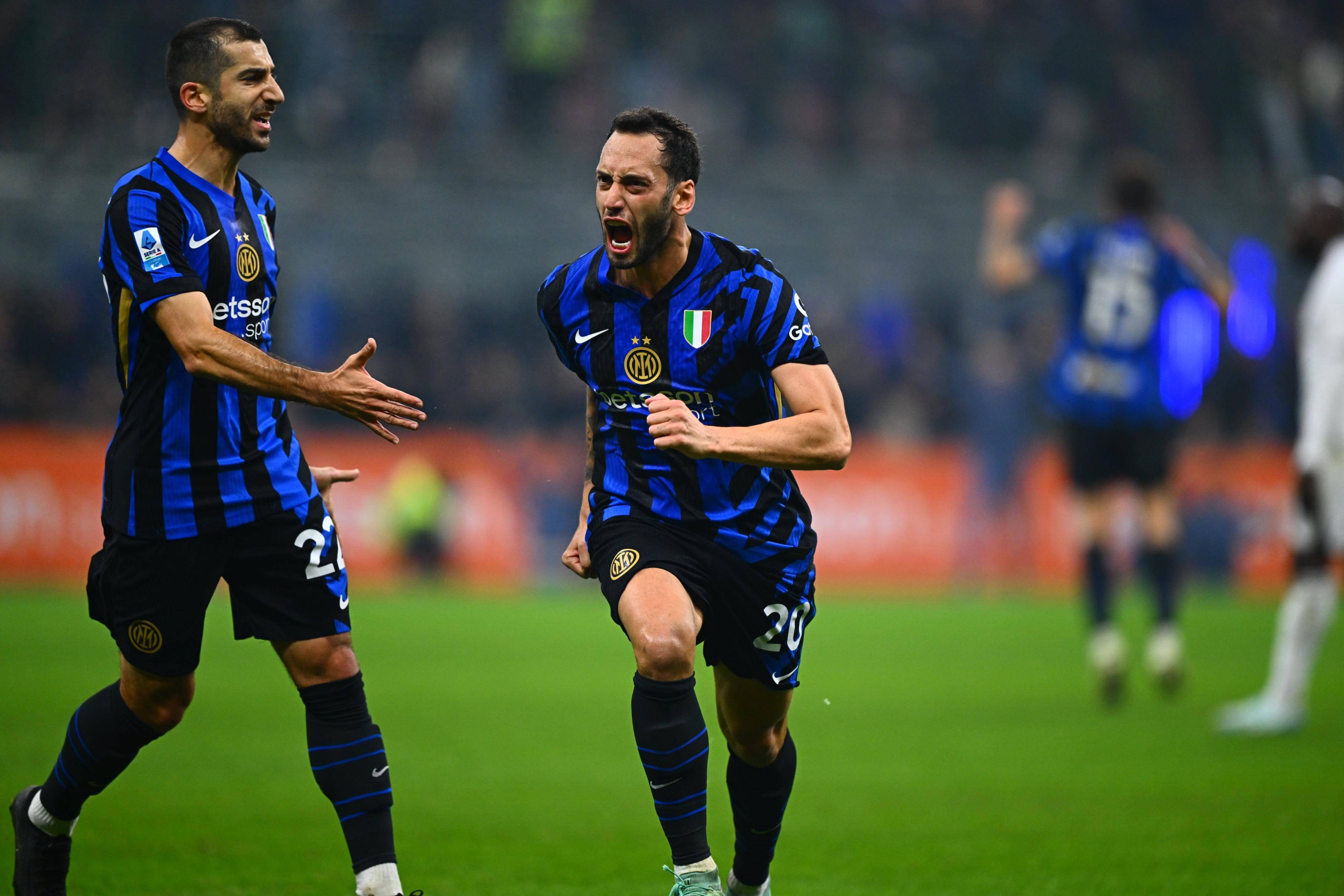 那不勒斯在主场力克国际米兰